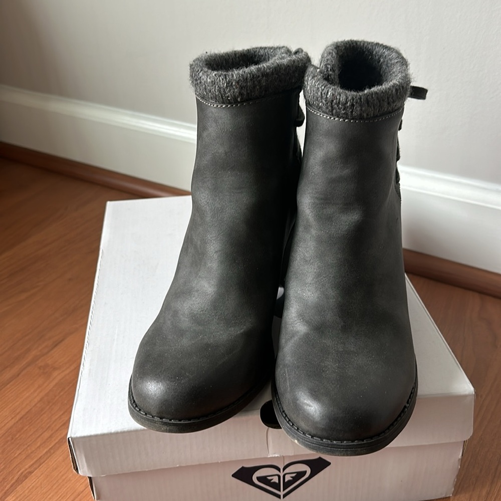 Roxy Gray Booties - image 2